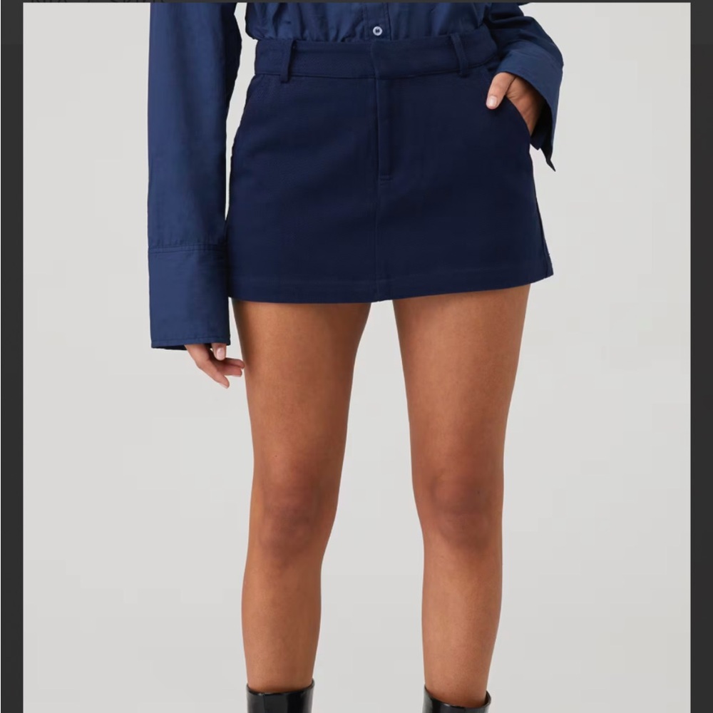 NIA Cindy Skort Navy